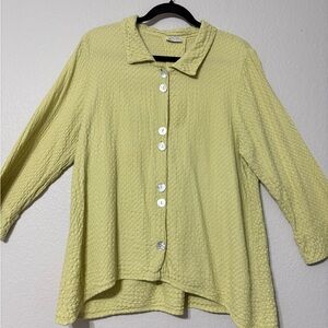 Habitat Soft Yellow Textured Button-Down Shirt/Jacket. Mother of Pearl Buttons.